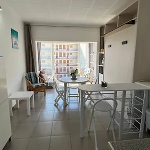 Estudio Moderno En Santa Margarita Av-23 Rosas